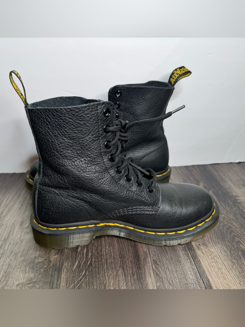 Dr Martens 1460 Pascal Virginia Boots Womens 6 Black Leather 8 Eye Combat - Picture 8 of 15